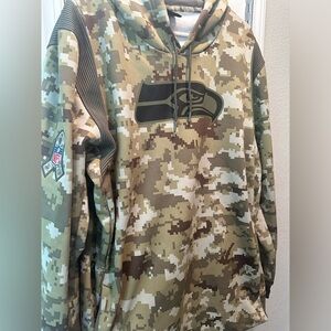 XXL GREEN CAMO SEAHAWKS HOODIE